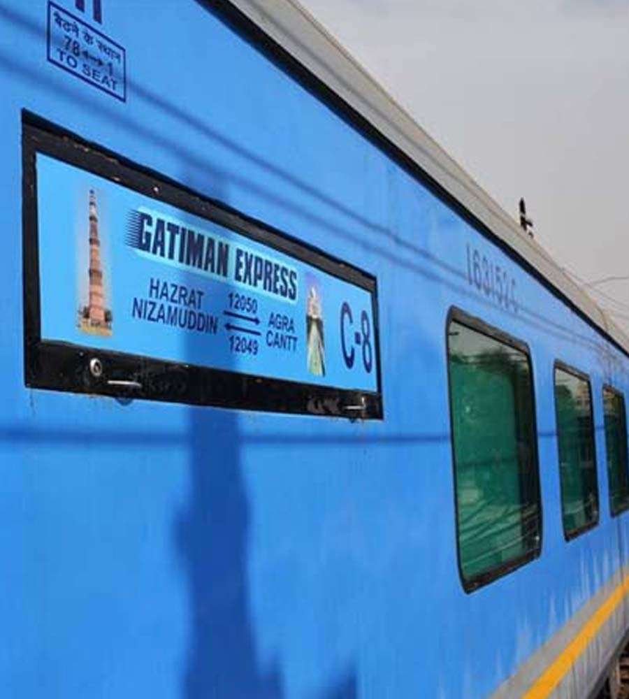 Same Day Agra Tour by Gatiman Express train